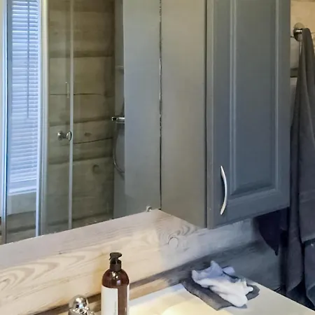 2 Bedroom Awesome In Edland Διαμέρισμα